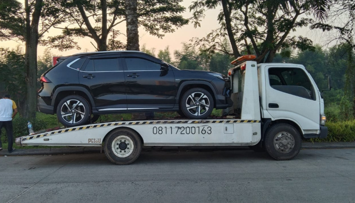 DAFTAR HARGA JASA DEREK MOBIL DI BANDAR JAYA 08117200163