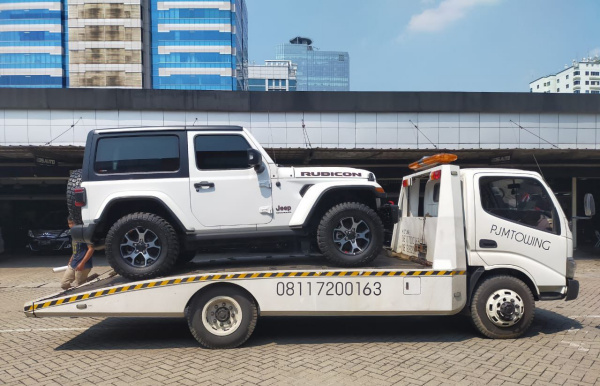 PUSAT JASA DEREK MOBIL TERDEKAT DI DEMAK JAWA TENGAH 08117200163