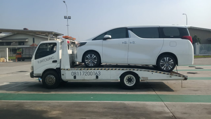 Jasa Mobil Derek Towing Murah di Jakarta